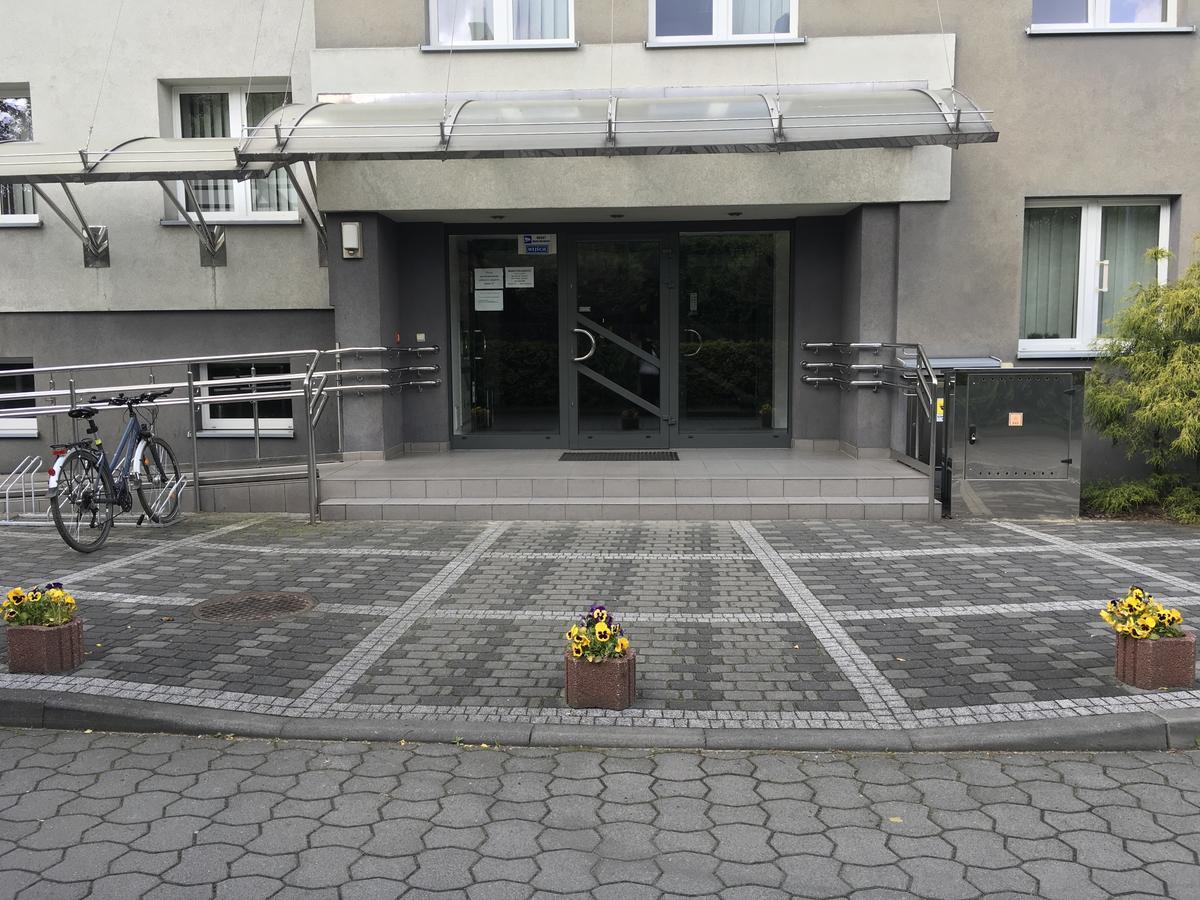 Gosciniec Tombor Aparthotel Katowice Exterior foto